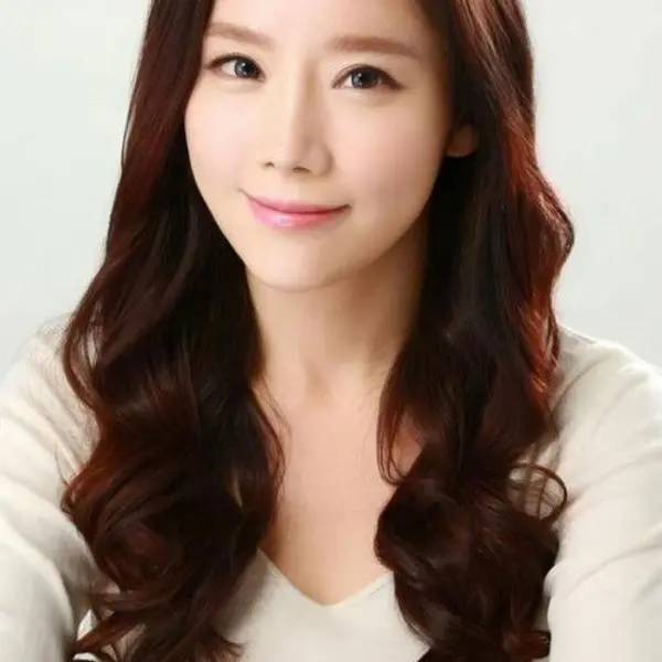 Lee Chae-dam — K-pop artist photo