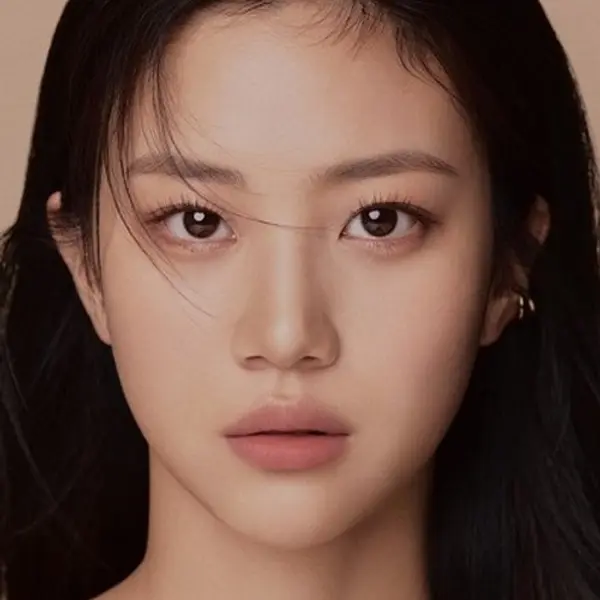 Hong Hwa-yeon — K-pop artist photo