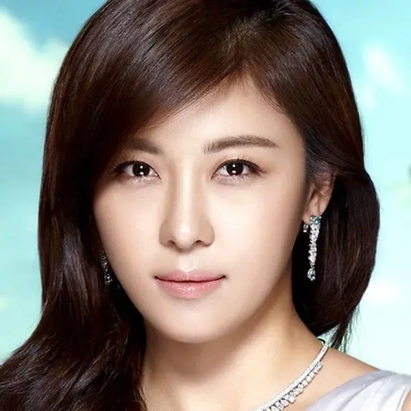 Ha Ji-won — K-pop artist photo