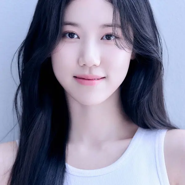 Lee Re — K-pop artist photo