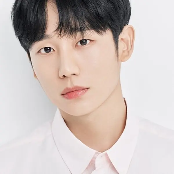Jung Hae-in — K-pop artist photo