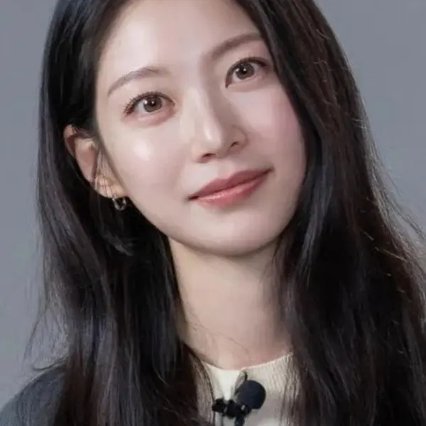 Gong Seung-yeon — K-pop artist photo