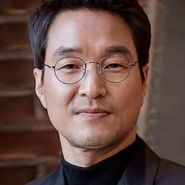 Han Suk-kyu — K-pop artist photo