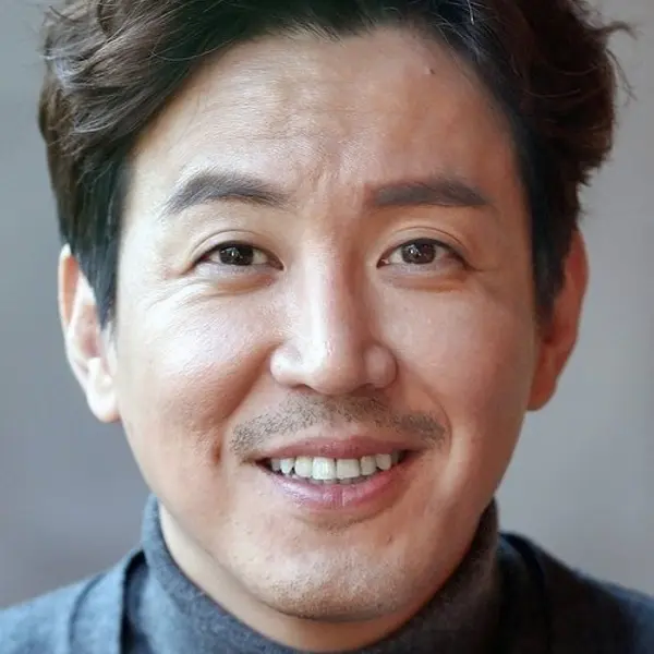 Choi Won-young — K-pop artist photo