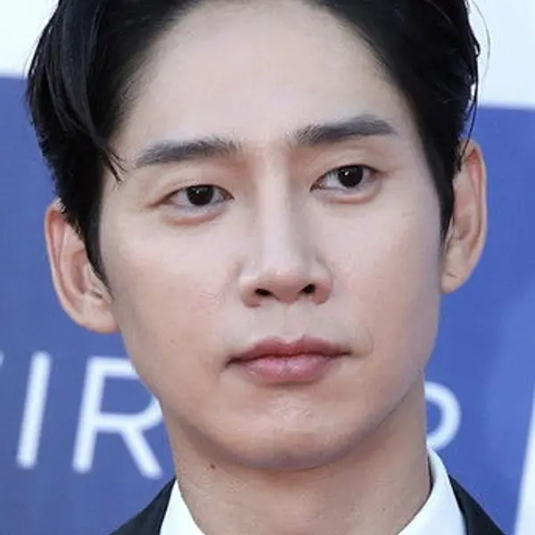 Park Sung-hoon — K-pop artist photo