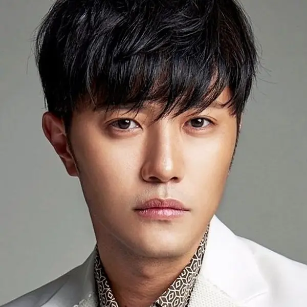 Jin Goo — K-pop artist photo