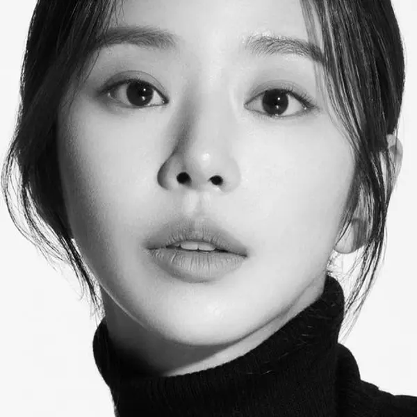 Lee Ju-bin — K-pop artist photo