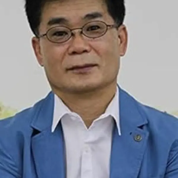 Han Seok-bong — K-pop artist photo