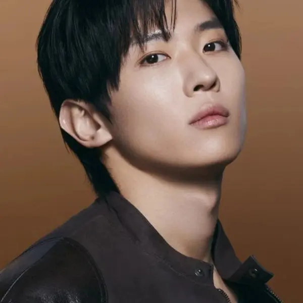 Dex — K-pop artist photo