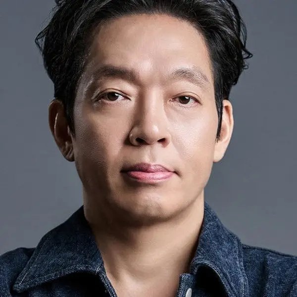 Park Ji-hwan — K-pop artist photo