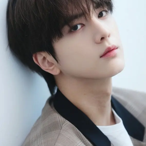 Younghoon — K-pop artist photo