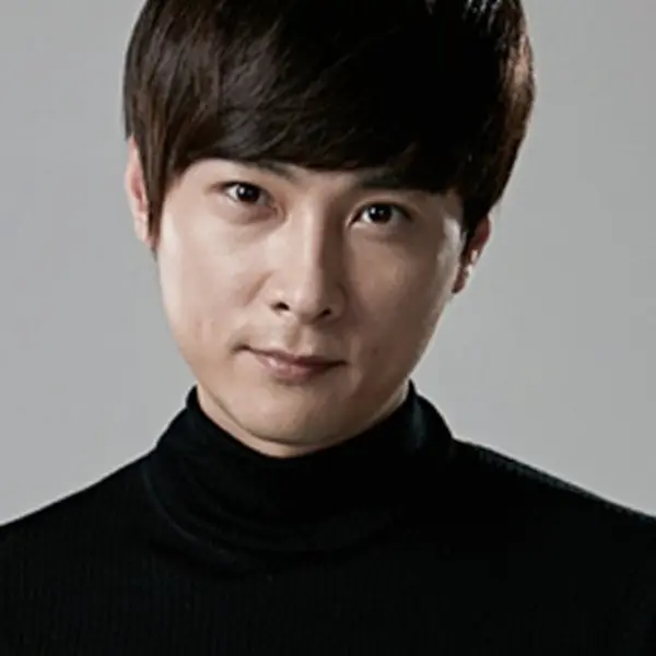 Min Kyung-hoon — K-pop artist photo
