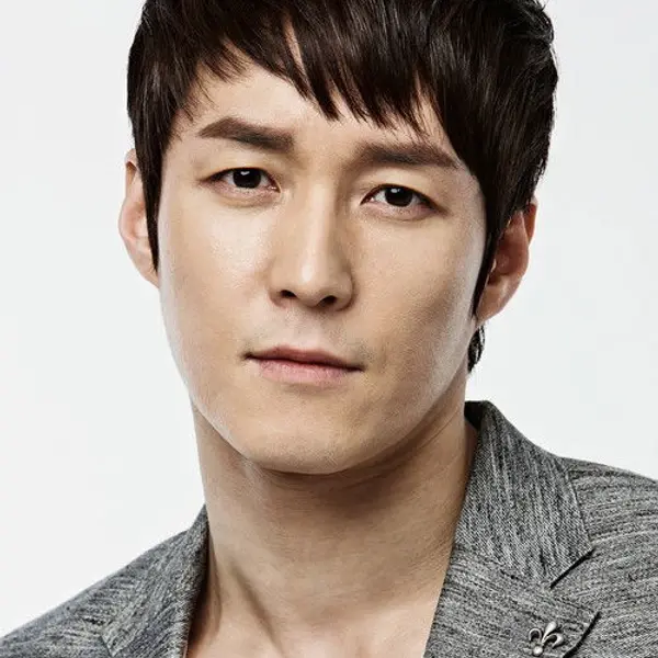 Shim Hyung-tak — K-pop artist photo