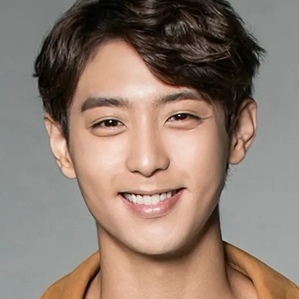 Hyun Woo — K-pop artist photo