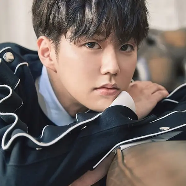 Byun Jun-suk — K-pop artist photo