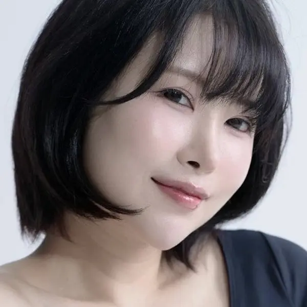 Lee Se-young — K-pop artist photo