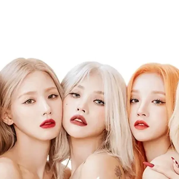 i-dle — K-pop group photo
