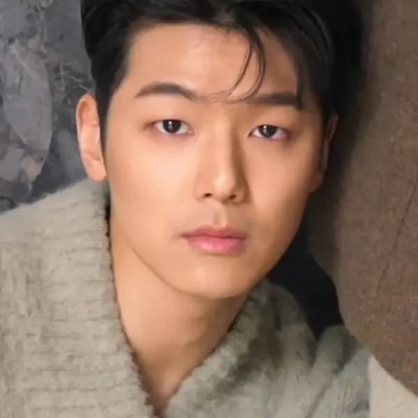Kang Min-hyuk — K-pop artist photo