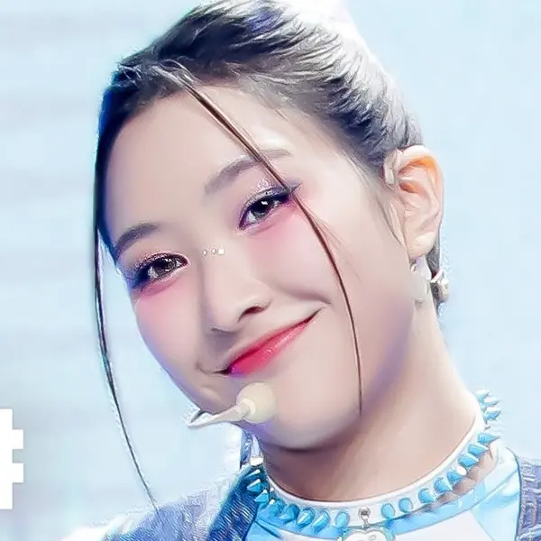 MAYA — K-pop artist photo