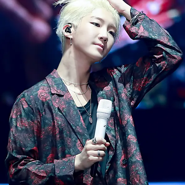 Lee Seung-hoon — K-pop artist photo
