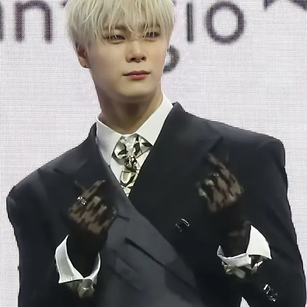Moonbin — K-pop artist photo