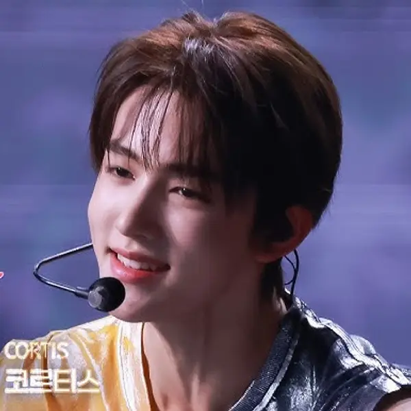 Sunghyun — K-pop artist photo