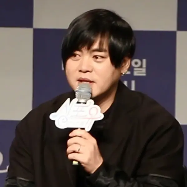 Moon Hee-jun — K-pop artist photo