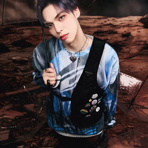 BX — K-pop artist photo