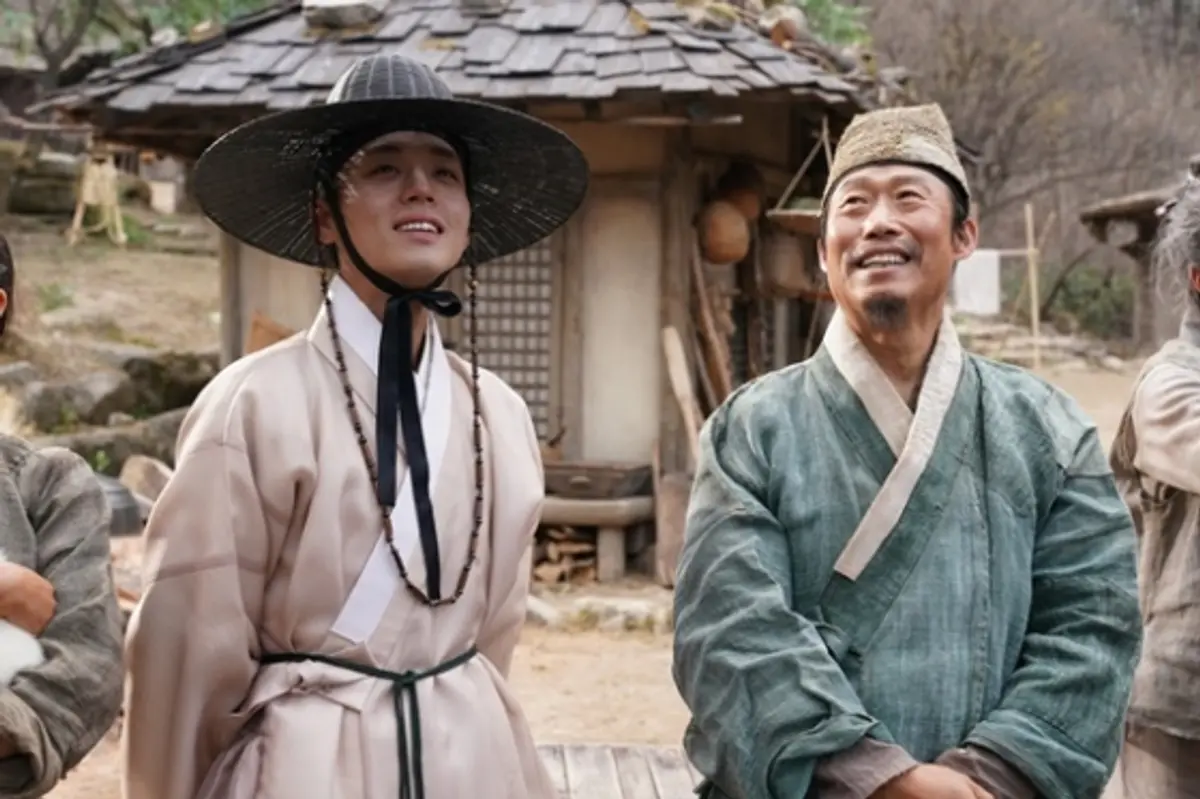 2026 Chuseok holiday TV lineup: Exhumation, Toy Story 5, Hunt, and more