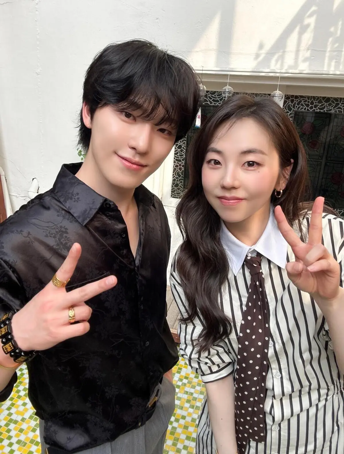 An So-hee cheers on SEVENTEEN's Dino ahead of Aug. 3 solo debut with mini-album '吉BOARD'
