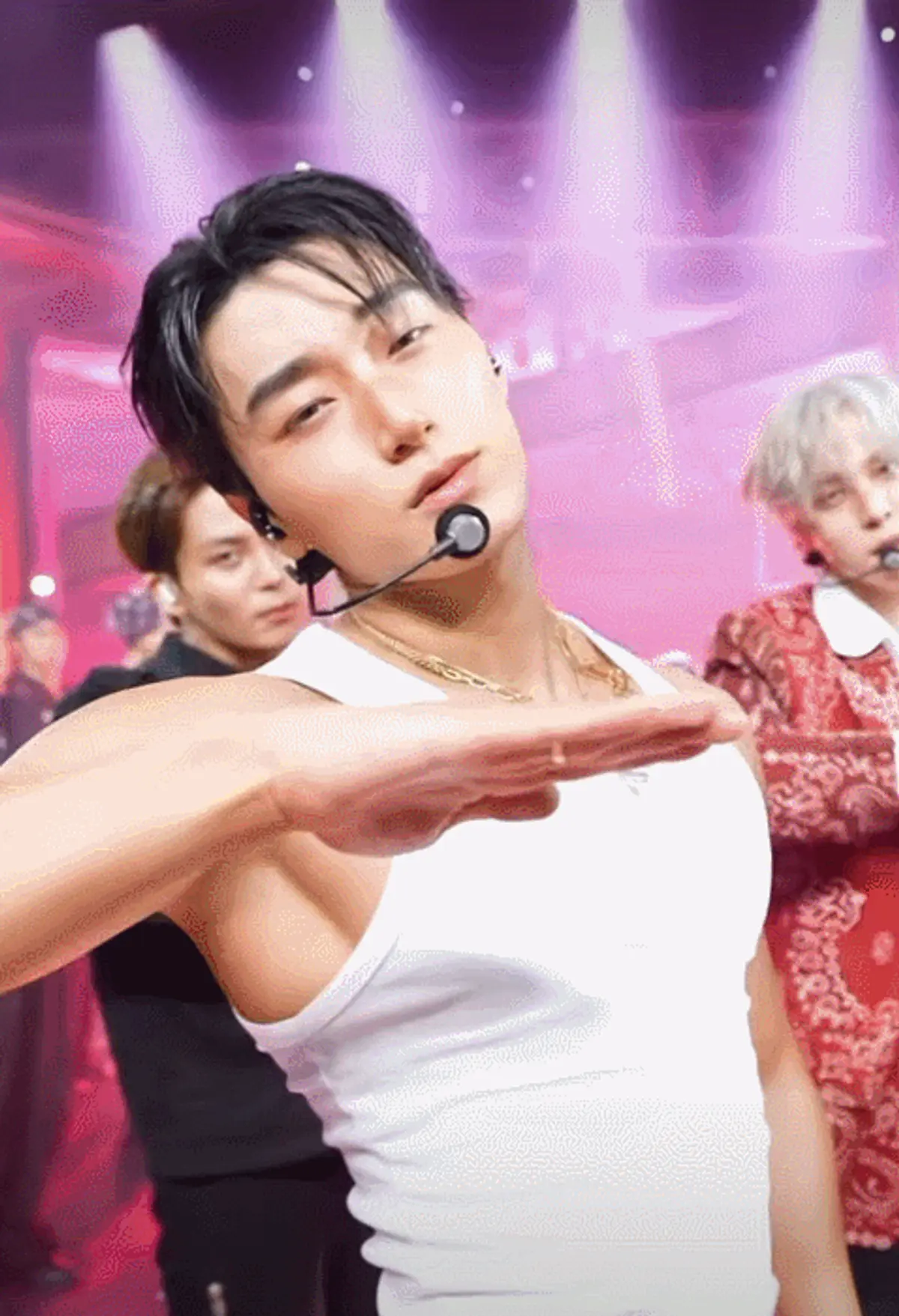ATEEZ hit Billboard 200 #1 for the third time with 'GOLDEN HOUR : Part.5', breaking their own US first-week record