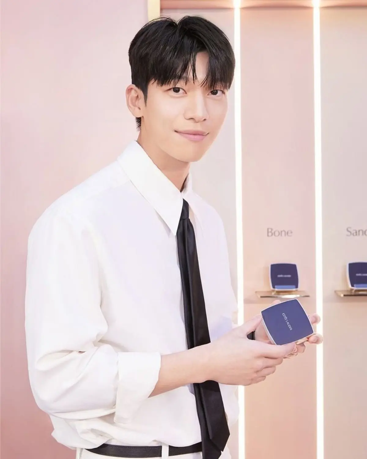 AxMxP's Ha Yu-jun shares late-night convenience store photos ahead of mini album 'Amplify My Way'