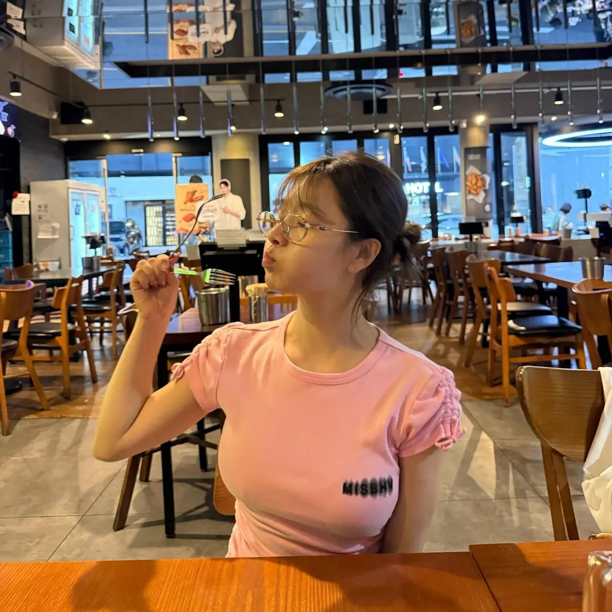 Ben teases short hair reveal, recapping a career built on real-time chart No. 1s