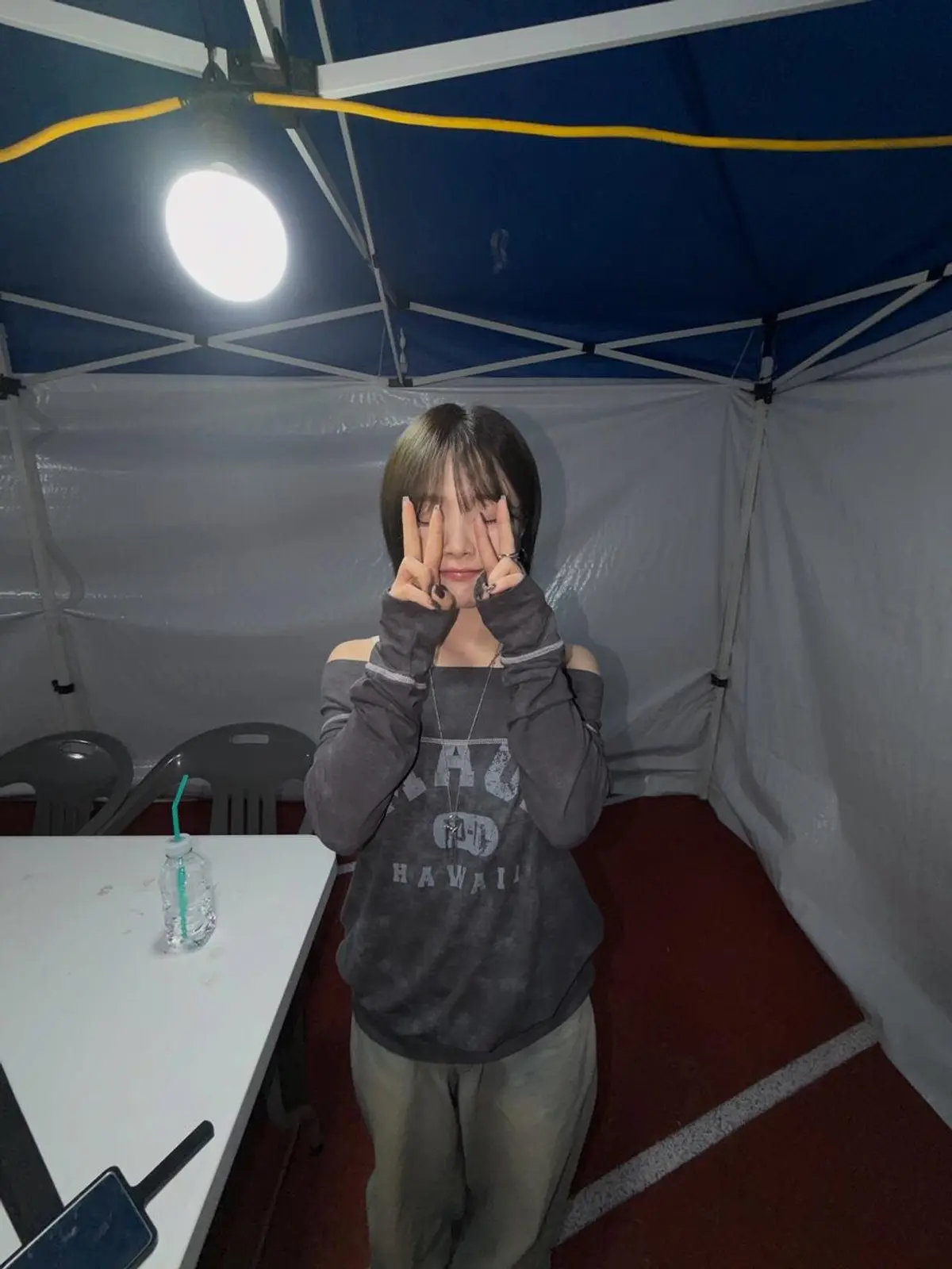 Ben posts tent selfie days after September single "Chakraview"