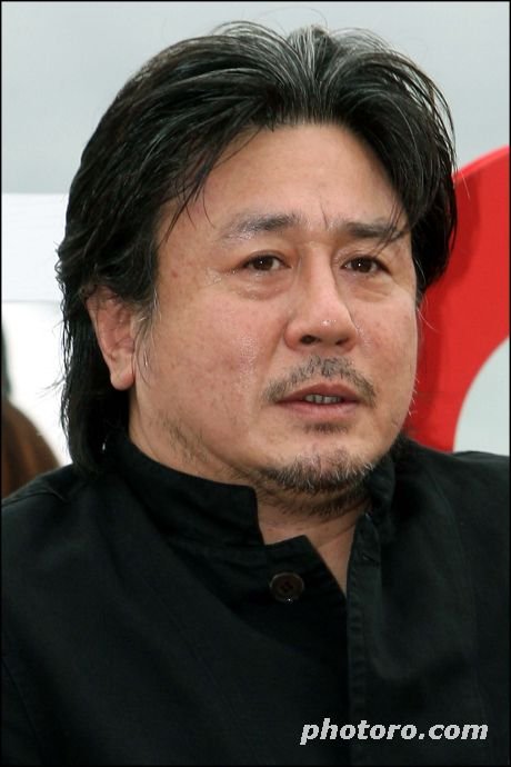 Choi Min-sik denies casting Choi Hyun-wook in Netflix drama 'The Last Row Boy'