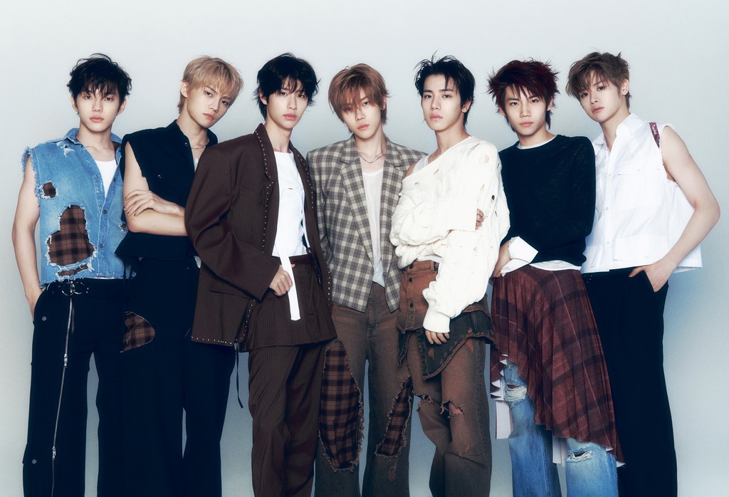 CLOSE YOUR EYES' '256th Note' hits 710K first-week sales, a career high