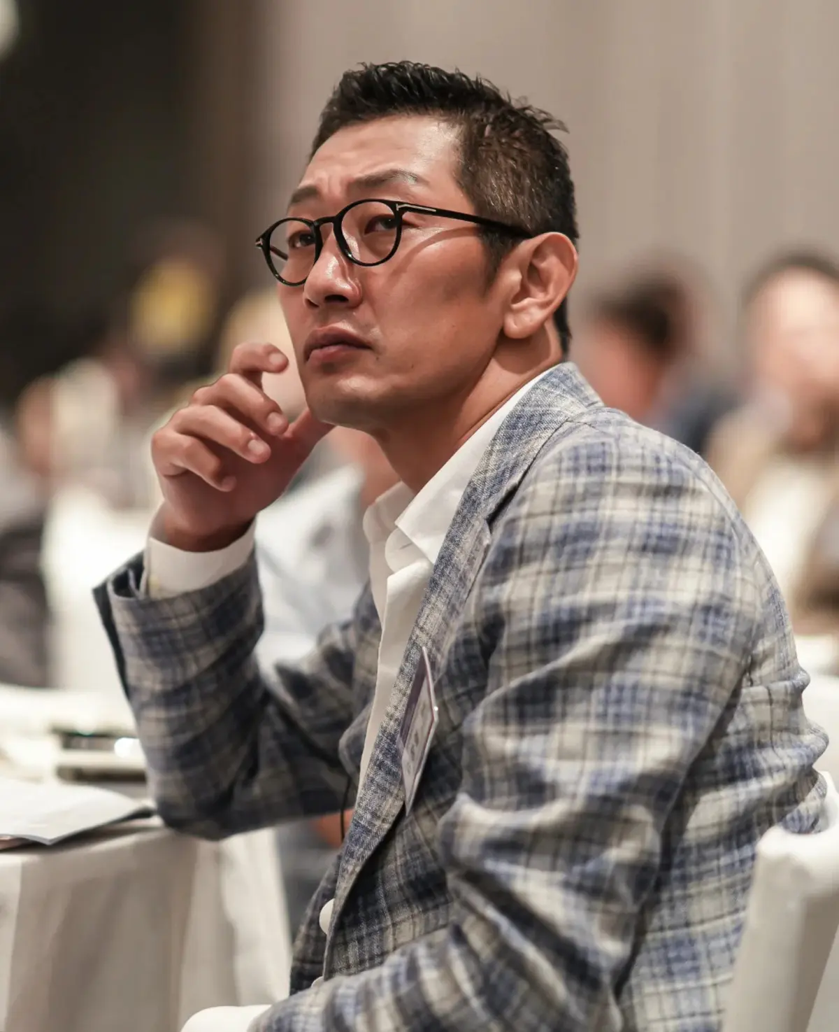 DJ DOC's Kim Chang-yeol apologizes for cursing at a fan 30 years ago
