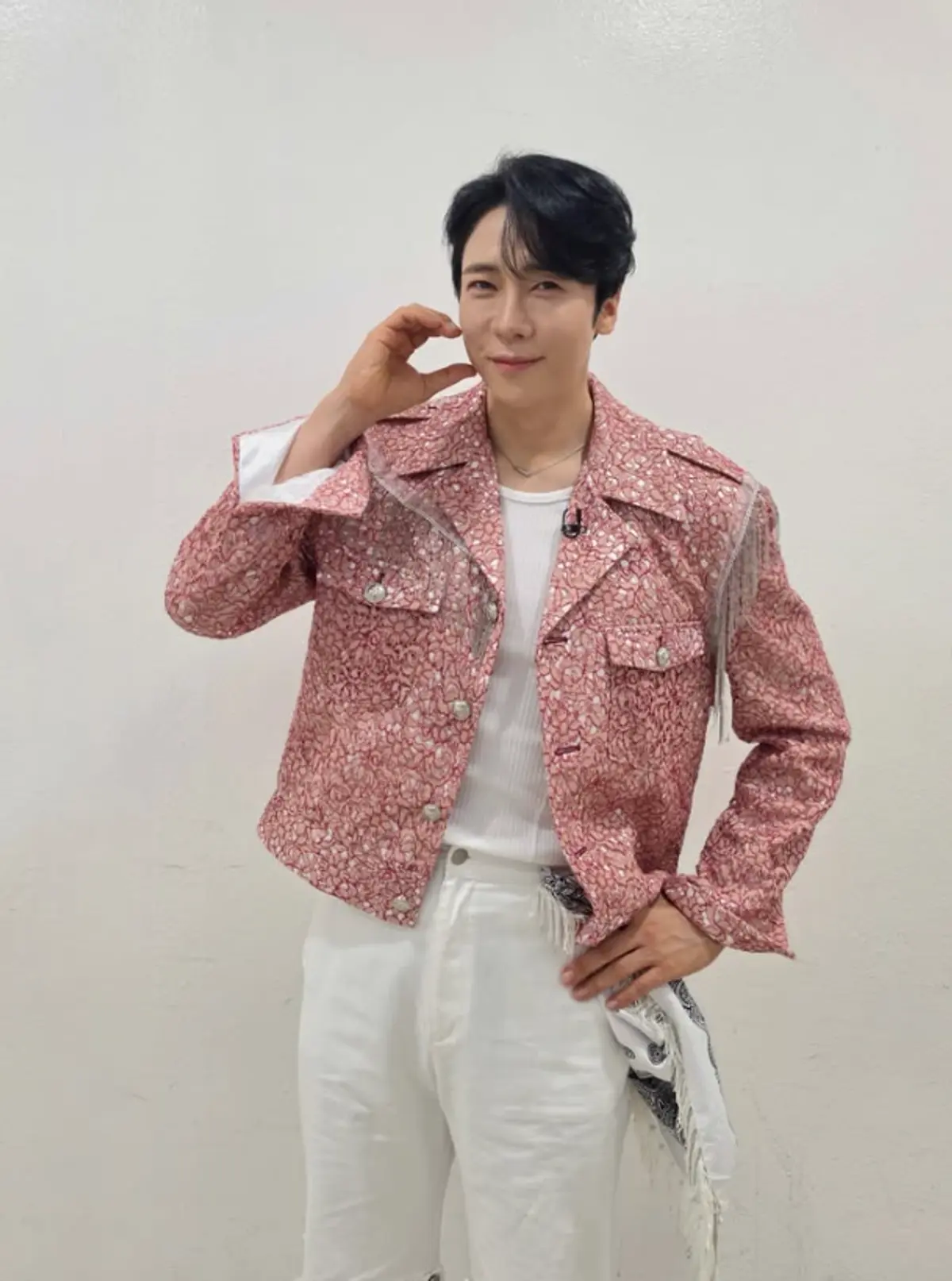 Enok tops StarTrend musical vote with 1M+ after mini album 'Go Go Ssing' release