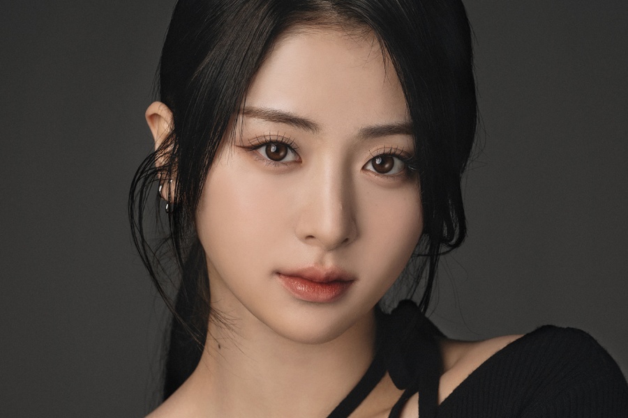 Huh Yunjin of LE SSERAFIM: solo discography, Produce 48 roots, and what's next