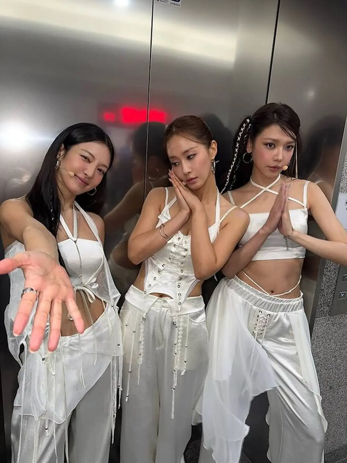 Hyoyeon, Yuri, and Sooyoung debut as Hyorisoo with title track 'Skibidi'