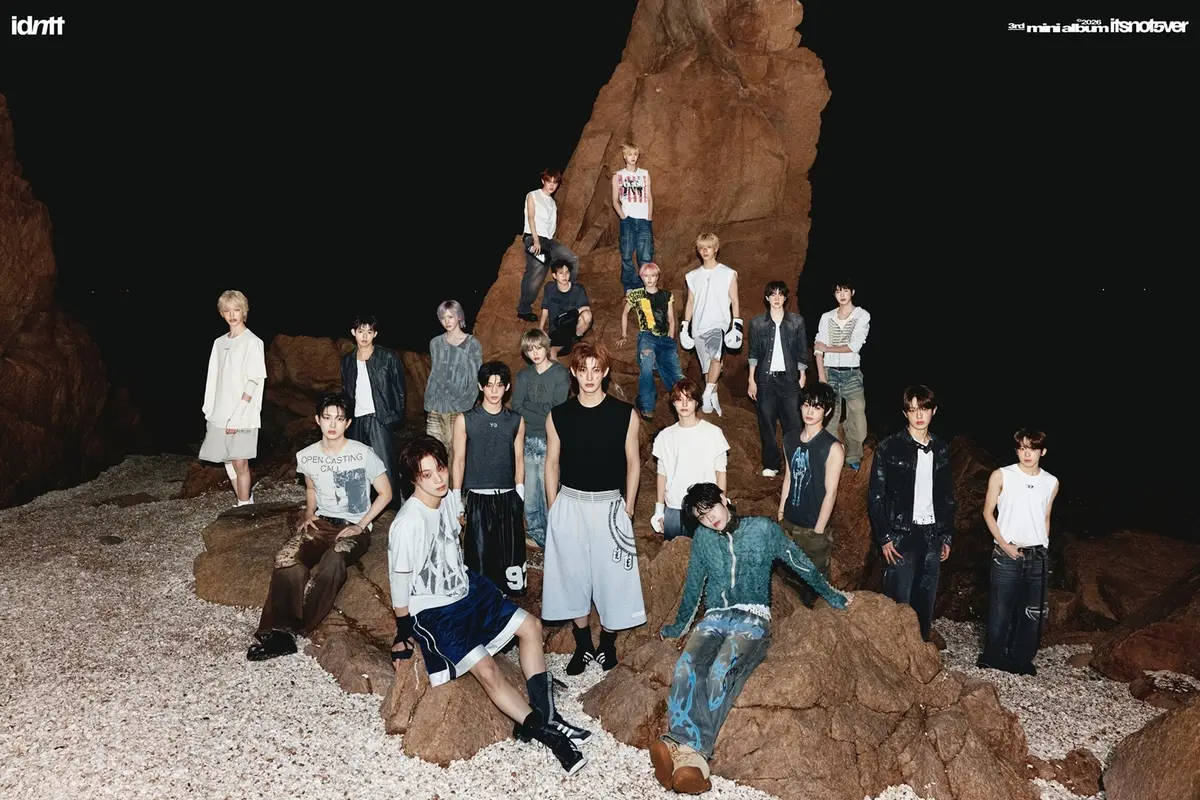 idntt drops 'itsnotover' concept photos ahead of July 13 album release