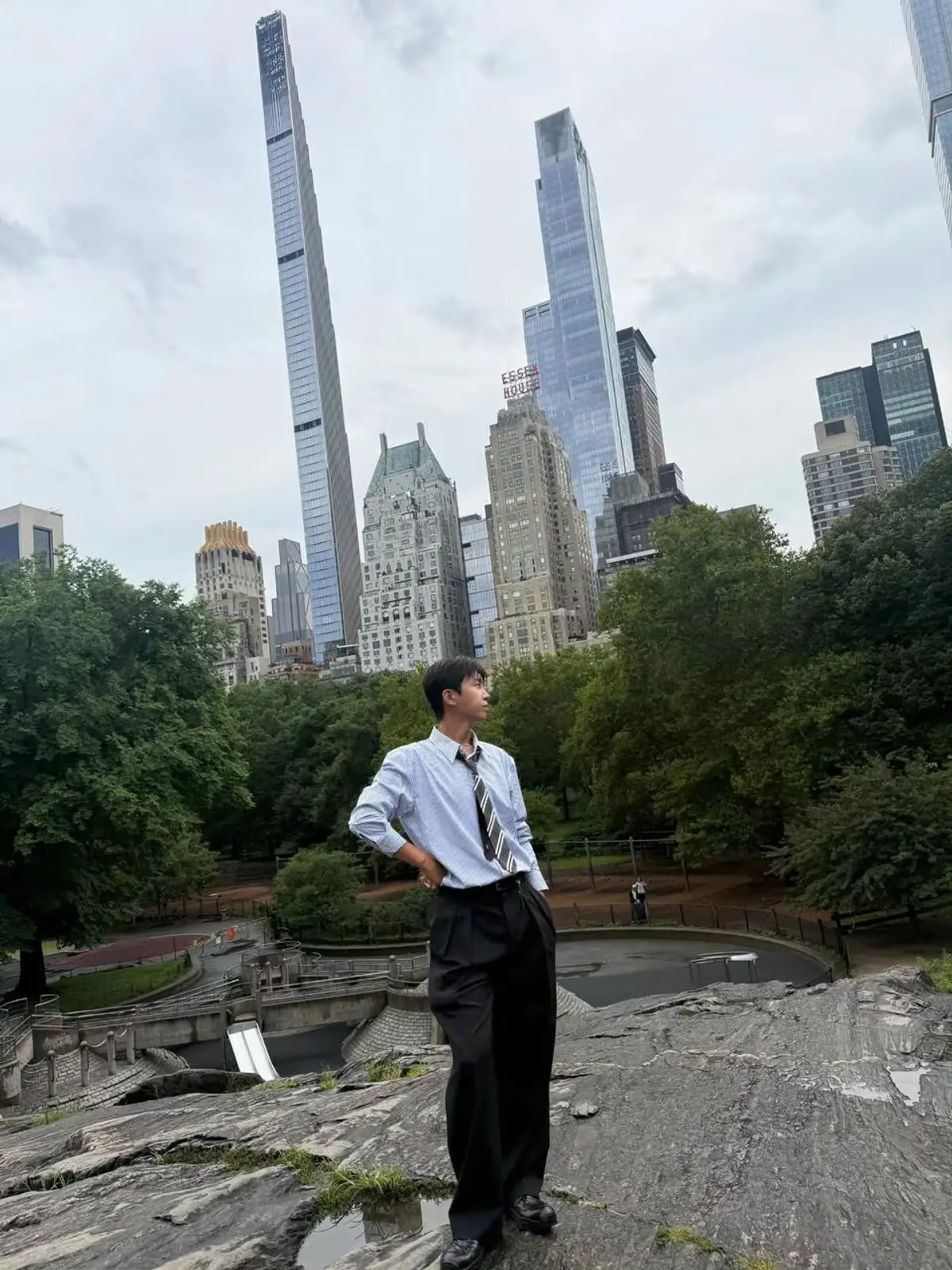 Im Young-woong shares New York street photos on Instagram