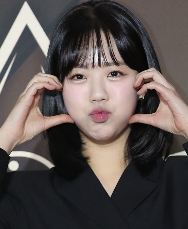 Ji Ye-eun pushes back on dating questions mid-collab video: "Why are you talking about this?"