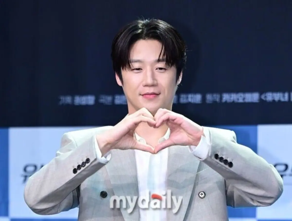 Jung Jun-won's first variety appearance on 'Nolmyeon Mwohani?' drew attitude criticism — Ha Ha pushed back