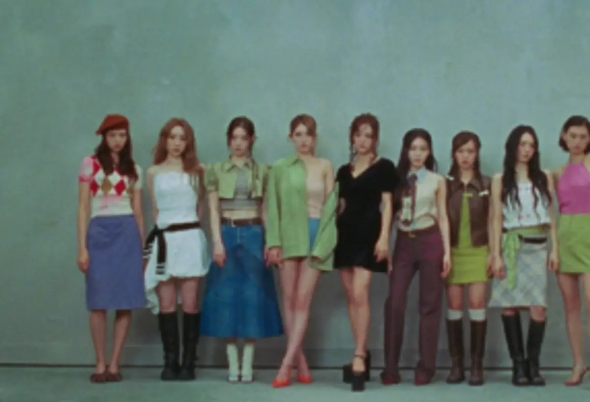Kibitz debut on Inkigayo July 12 as AOMG's first girl crew
