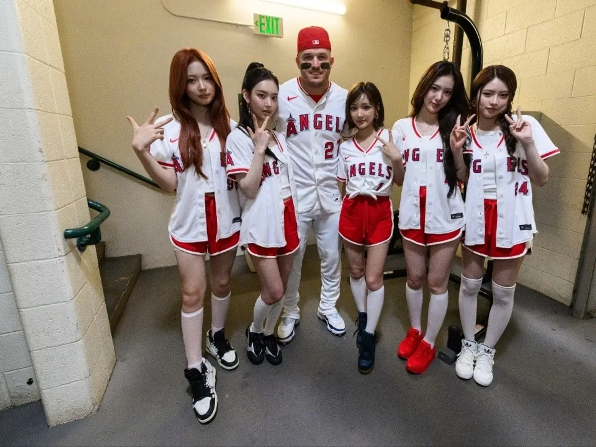 KiiiKiii throw first pitch at Angel Stadium, drop mini album 'WhyKiiiKiii' same day