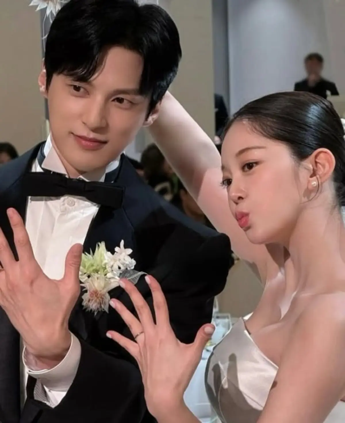 Kim Ga-eun and Yoon Seon-woo announce pregnancy, just before first wedding anniversary