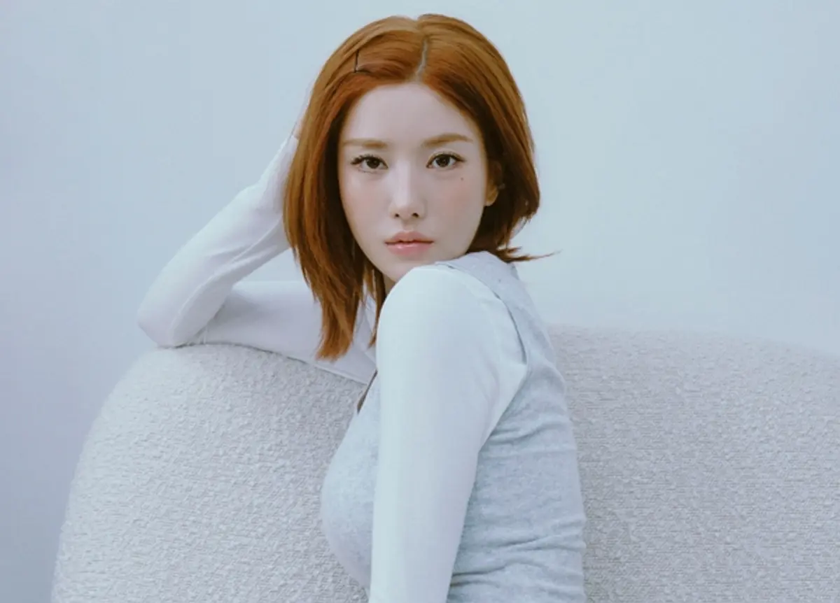 Kwon Eun-bi drops 'DEJAVU' at RBW, 1 year 4 months since last release, eyes IZ*ONE reunion
