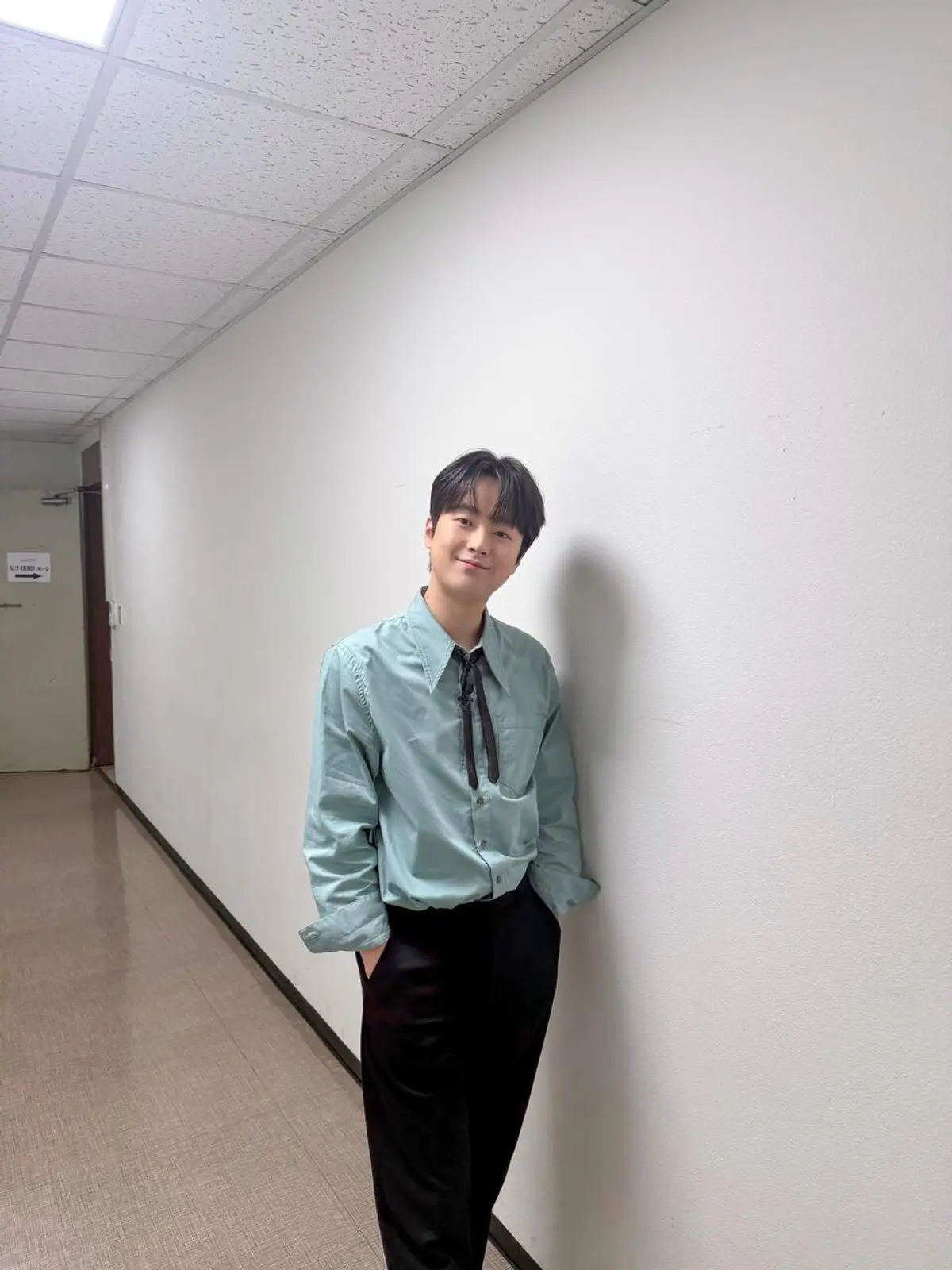 Lee Chan-won shares backstage photo ahead of Boohwal 40th anniversary special on Immortal Songs