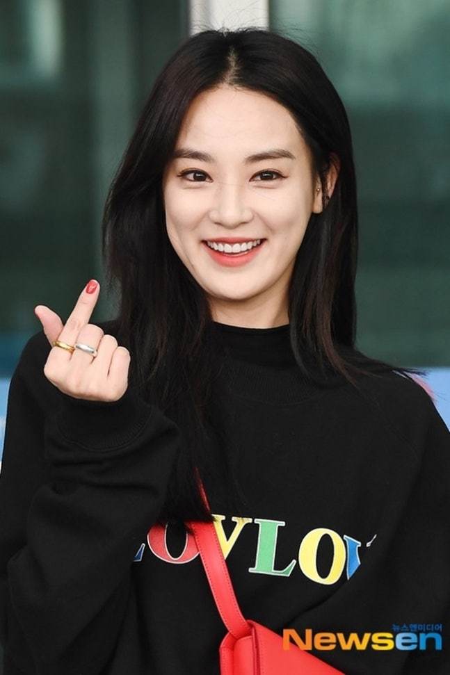 Lee Ju-yeon recalls Han River dates amid 5 rounds of G-Dragon dating rumors
